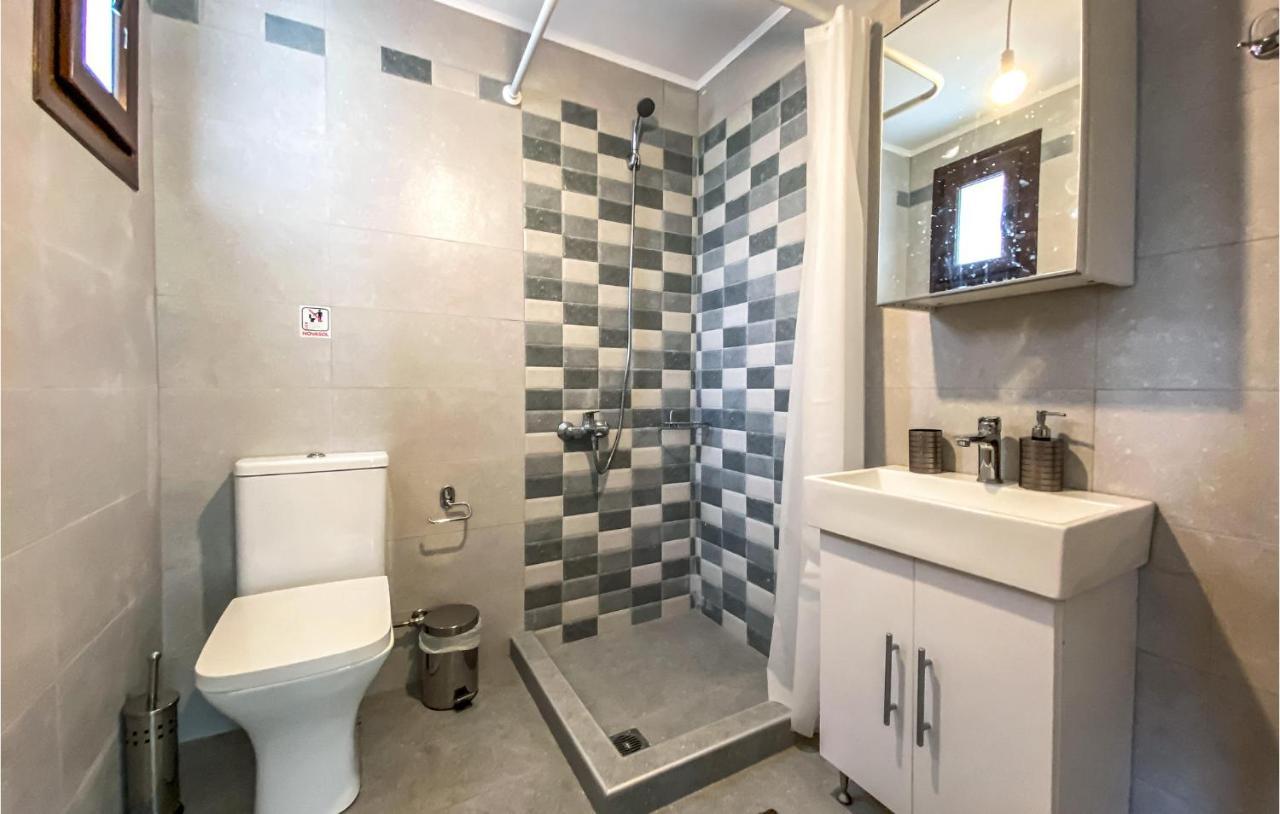 Nice apartment in Nafpaktos with WiFi&1 Bedrooms Kamer foto