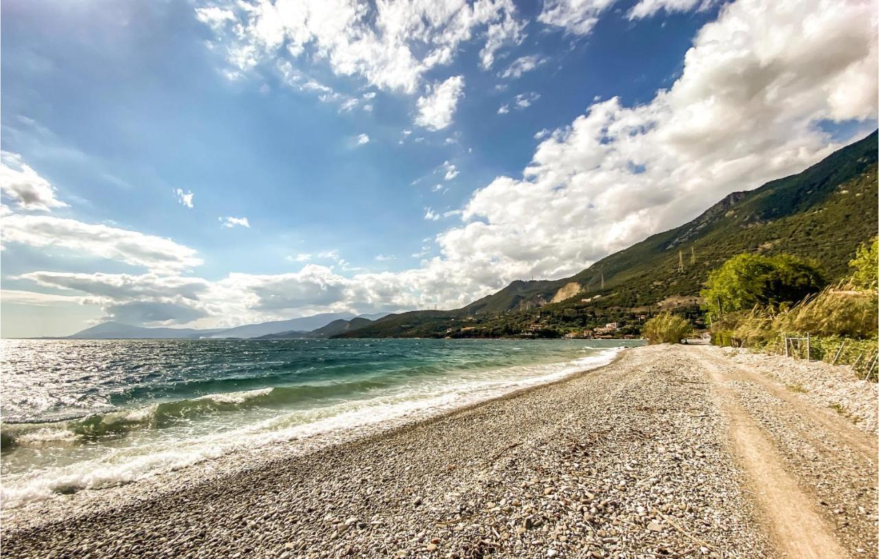 Nice apartment in Nafpaktos with WiFi&1 Bedrooms Kamer foto