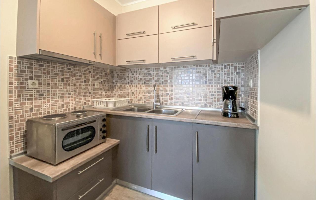 Nice apartment in Nafpaktos with WiFi&1 Bedrooms Kamer foto